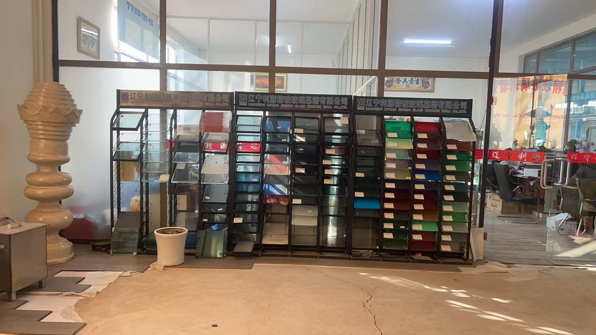 乌兰察布市工程玻璃批量采购TPE中空玻璃 - 方案